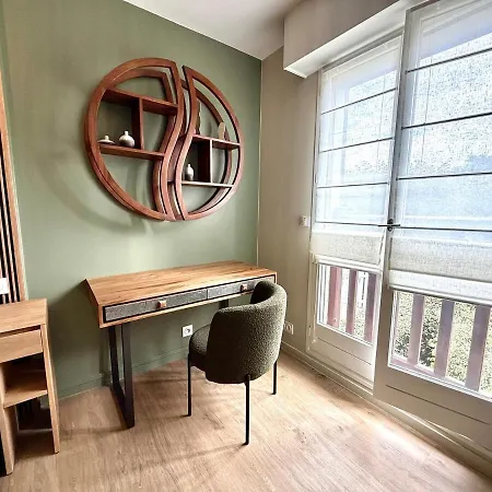 Apartment Le Prisme *